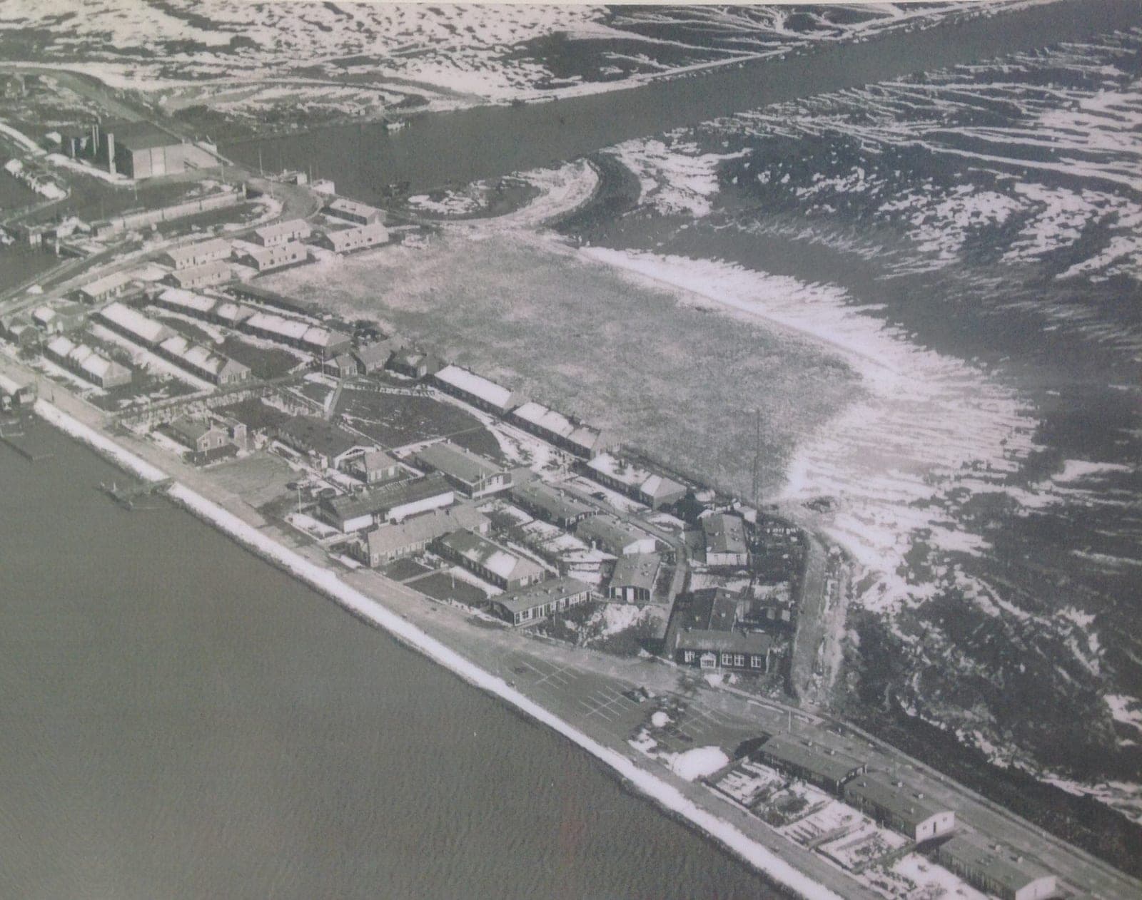 Historische luchtfoto van het werkeiland bij Lelystad